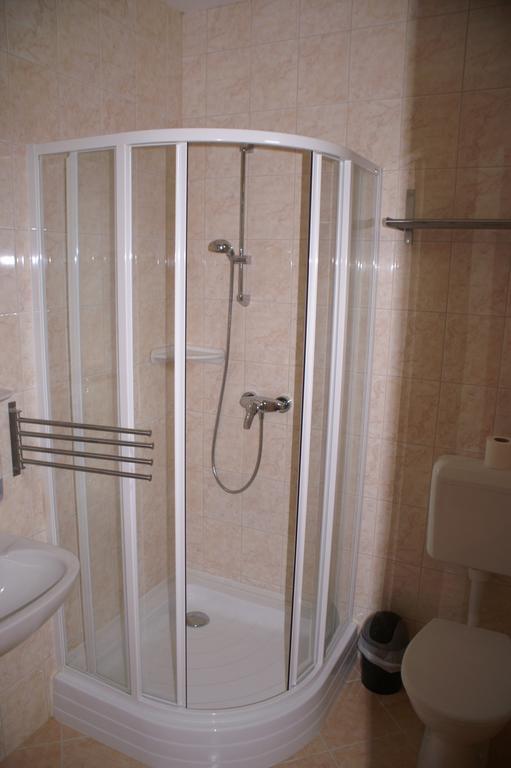 Hotel Oeregtoelgy Panzio Csongrád Camera foto