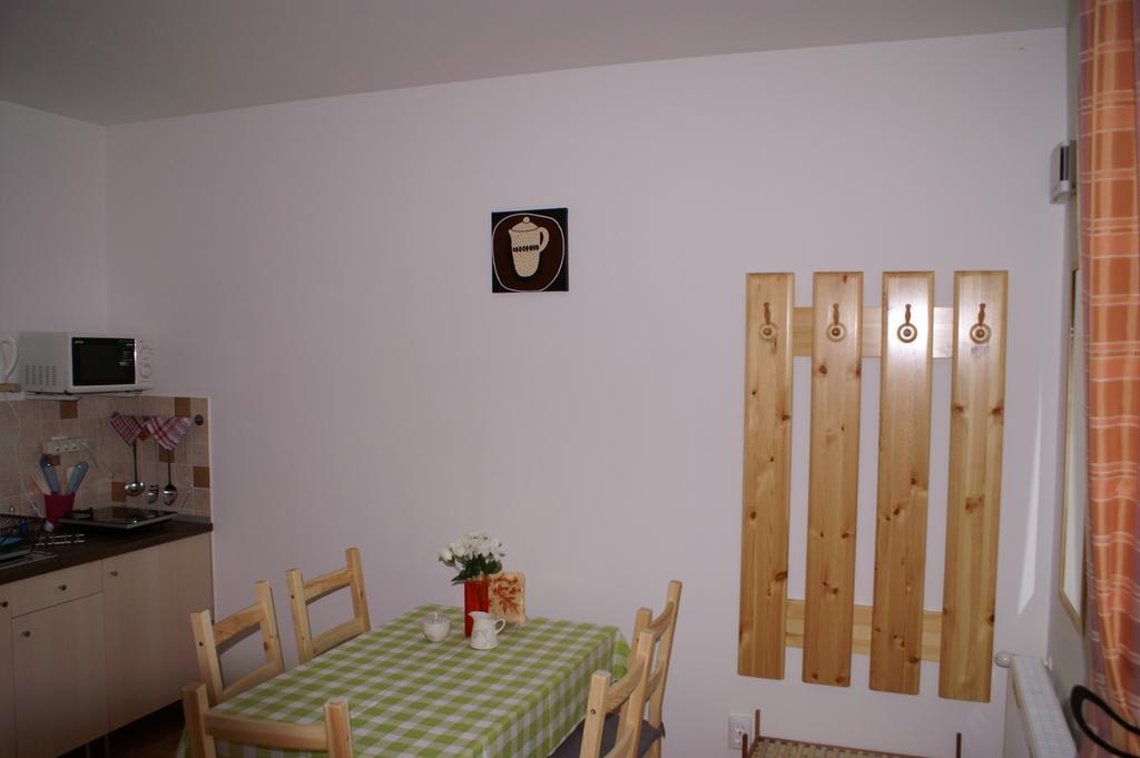 Hotel Oeregtoelgy Panzio Csongrád Camera foto